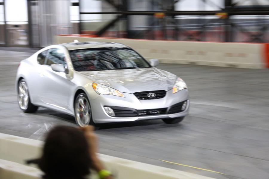  Hyundai Genesis Coupe 2010 года  (фото 293 из 300)